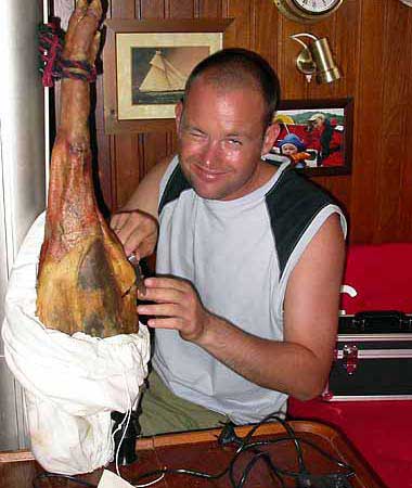 67_Vi_har_skaffet_oss_en_7_kg_skinke